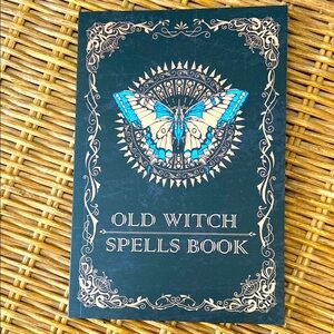 NEW THE OLD WITCH SPELL BOOK